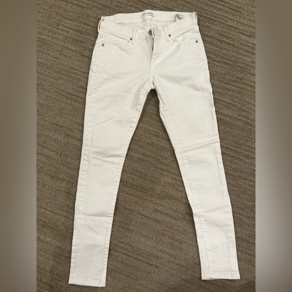 Banana republic white jeans size 25s